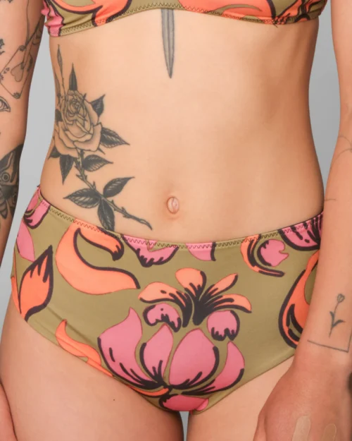 Brasilia Reversible Bikini Bottom - Freya -The Sea Wear Store Brasilia Freya Multicolor Black Floral Pattern Reversible Bikini Swim Suit Sun Protection 4