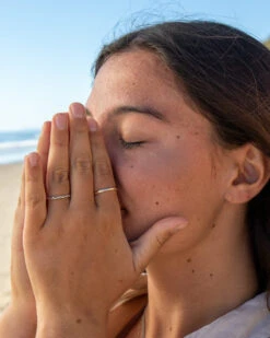 AVASOL Environmental Defense Cream - Pouch SPF 30 -The Sea Wear Store SEEA AVASOL LIFESTYLE 4X5 3 b783d17a a3ec 4b7b a128 227f219fec7e