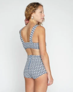 Georgia Bikini Top - Selene -The Sea Wear Store SEEA Georgia Bikini Selene 4X5 6 39eb374e eb1f 4d1a a853 6c42bbe0ec3a