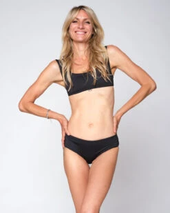 Goa Bikini Top - Recycled Black -The Sea Wear Store SEEA Goa Bikini Black 4X5 7 ae50806f d695 4254 9075 1e079a85ed09