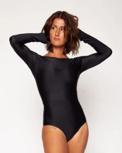Hermosa One Piece - Black -The Sea Wear Store SEEA Hermosa Surfsuit Black 4X5 1