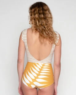 Lido One Piece - Gold Leaf -The Sea Wear Store SEEA Lido Onepiece Goldleaf 4X5 6