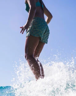 Lulu Shorts - Bend -The Sea Wear Store SEEA Lulu Apparel Bend LS 4X5 1