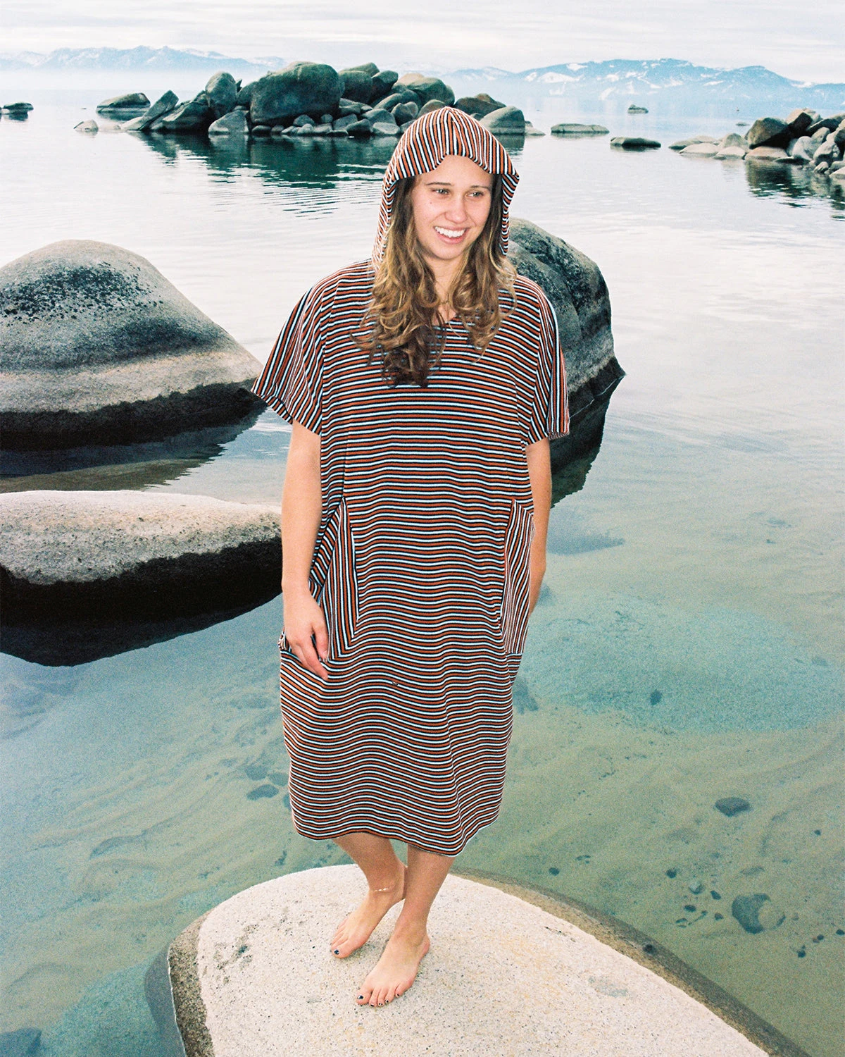 Luna Poncho - Miles 3 Luna Poncho - Miles - Image 2