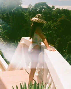 Macarena One Piece - Amos -The Sea Wear Store SEEA Macarena Onepiece Amos Lifestyle 4X5 1