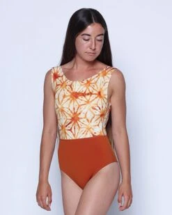 Pacific One Piece - Caramel (RC-SKIN) -The Sea Wear Store SEEA Pacific Onepiece Caramel 4X5 2