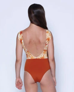 Pacific One Piece - Caramel (RC-SKIN) -The Sea Wear Store SEEA Pacific Onepiece Caramel 4X5 7