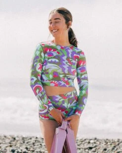 Palomar Crop Top Rashguard - Anis 11 Palomar Crop Top Rashguard - Anis -The Sea Wear Store SEEA Palomar Rashguard Anis 4x5 1