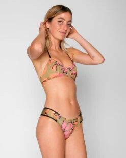 Zoe Bikini Bottom - Freya -The Sea Wear Store SEEA Zoe Bikini Freya 4X5 3 80c61574 7675 4bde a003 d14f1b8935ed