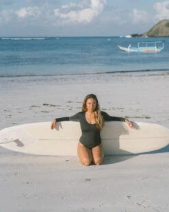 Harper Surf Suit - Black -The Sea Wear Store SP22 Lombok HollyJan 48