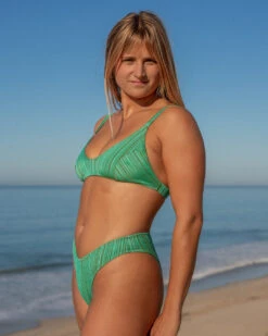 Bobby Bikini Top - Coastal Rib -The Sea Wear Store SU25 Bobby Top CoastalRib 4x5 2