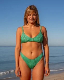 Phoebe Bikini Bottom - Coastal Rib -The Sea Wear Store SU25 Bobby Top CostalRib VP 1 c41e7f3e e35a 4583 9d0b 10bcaf63503f