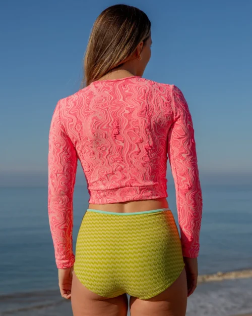 Palomar Crop Top Rashguard - Pink Glow -The Sea Wear Store SU25 Palomar Rashguard PinkGlow VP 4 5f216f5a c763 44e2 b284 32961baf9e18 scaled
