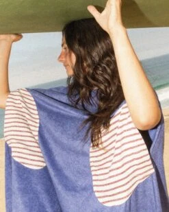 Changing Cape - Horizon Red