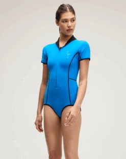 Wanda Yulex Reversible Suit - Black/Blue -The Sea Wear Store Wanda 4x5 Crop2